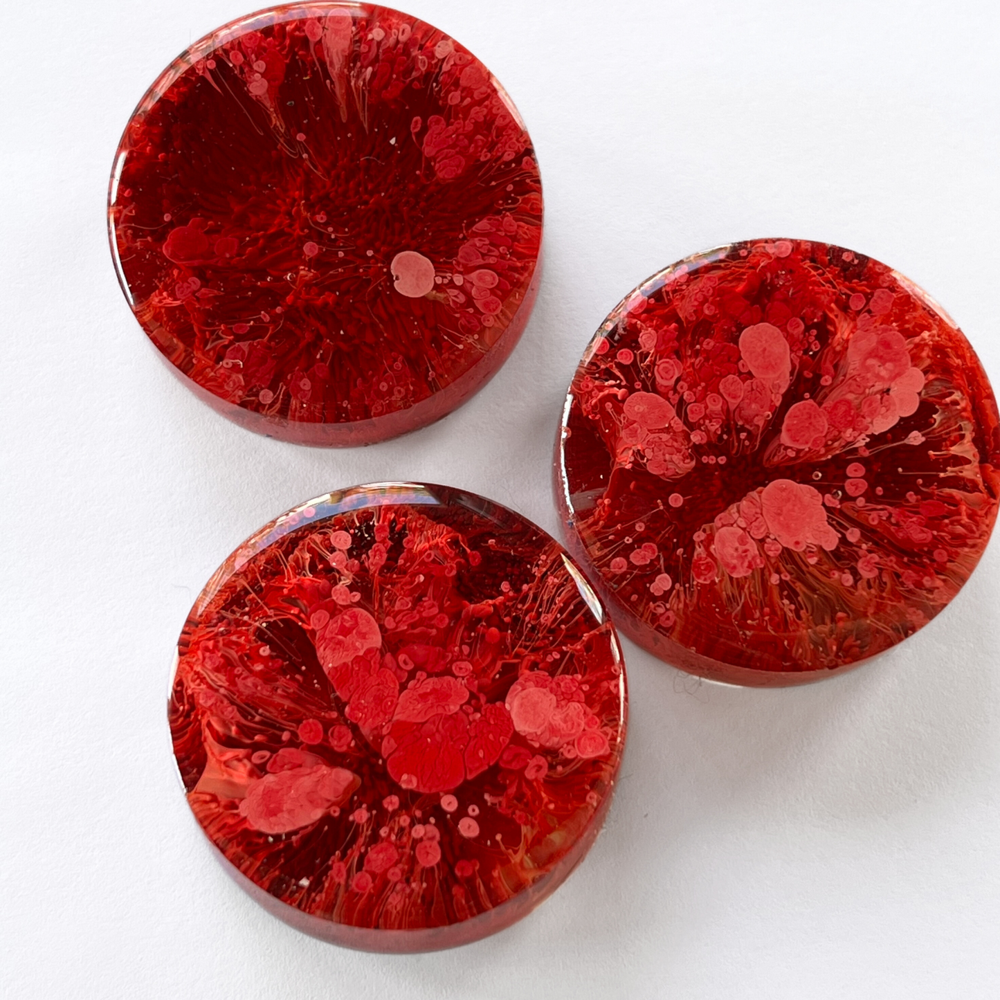 Petri Resin Magnets 1.5" Red